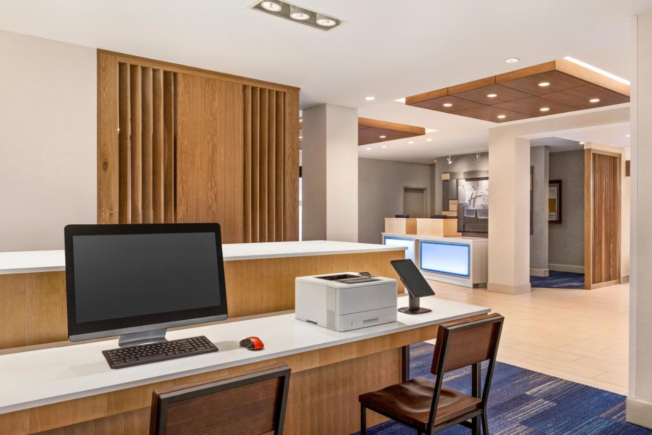 Holiday Inn Express & Suites Denver Airport By Ihg מראה חיצוני תמונה