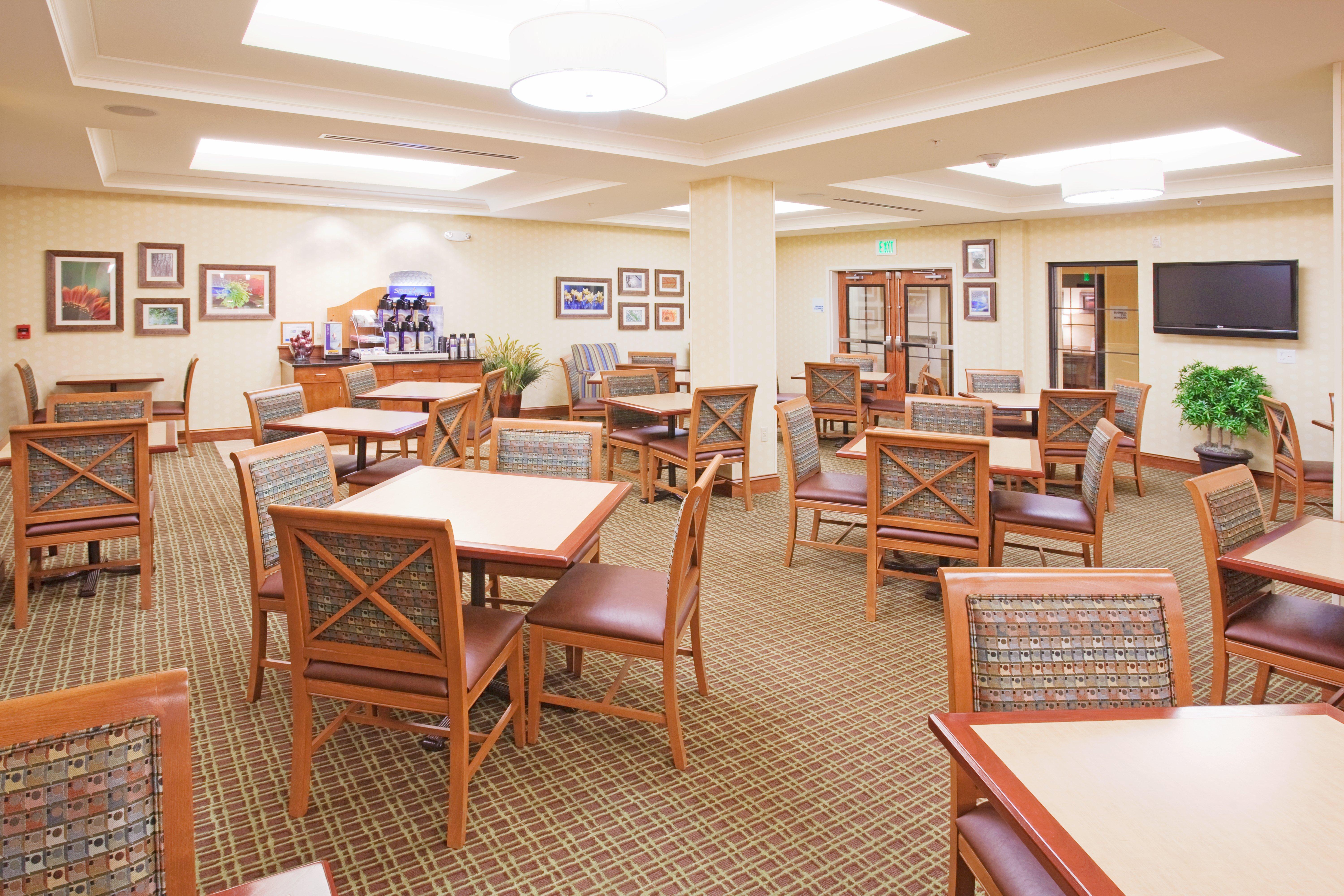 Holiday Inn Express & Suites Denver Airport By Ihg מראה חיצוני תמונה